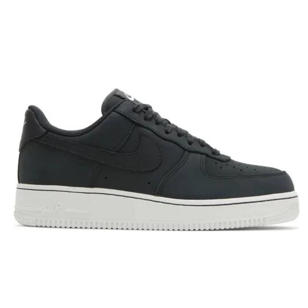 Tênis AIR force 1 Low Nobuck