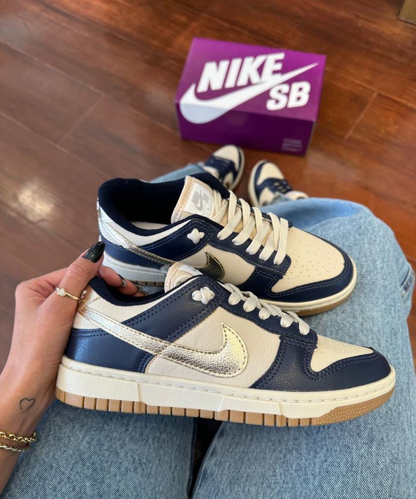 Tênis Nike DUNK Low