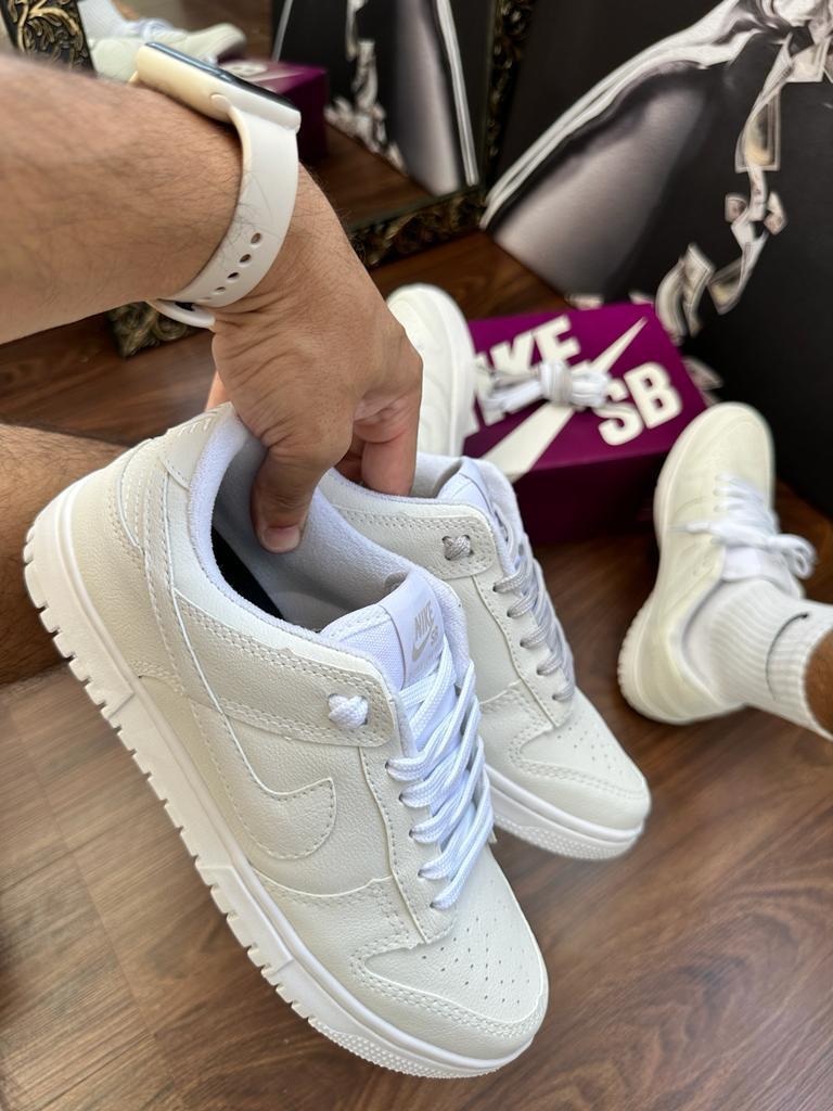 Tênis Nike DUNK Low