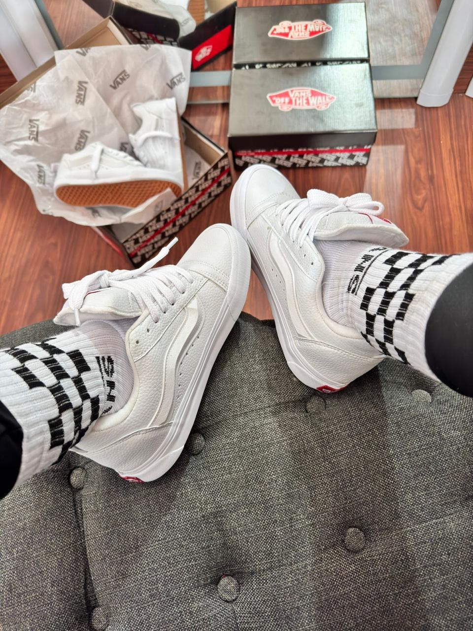 Tênis Vans KNU SKOOL