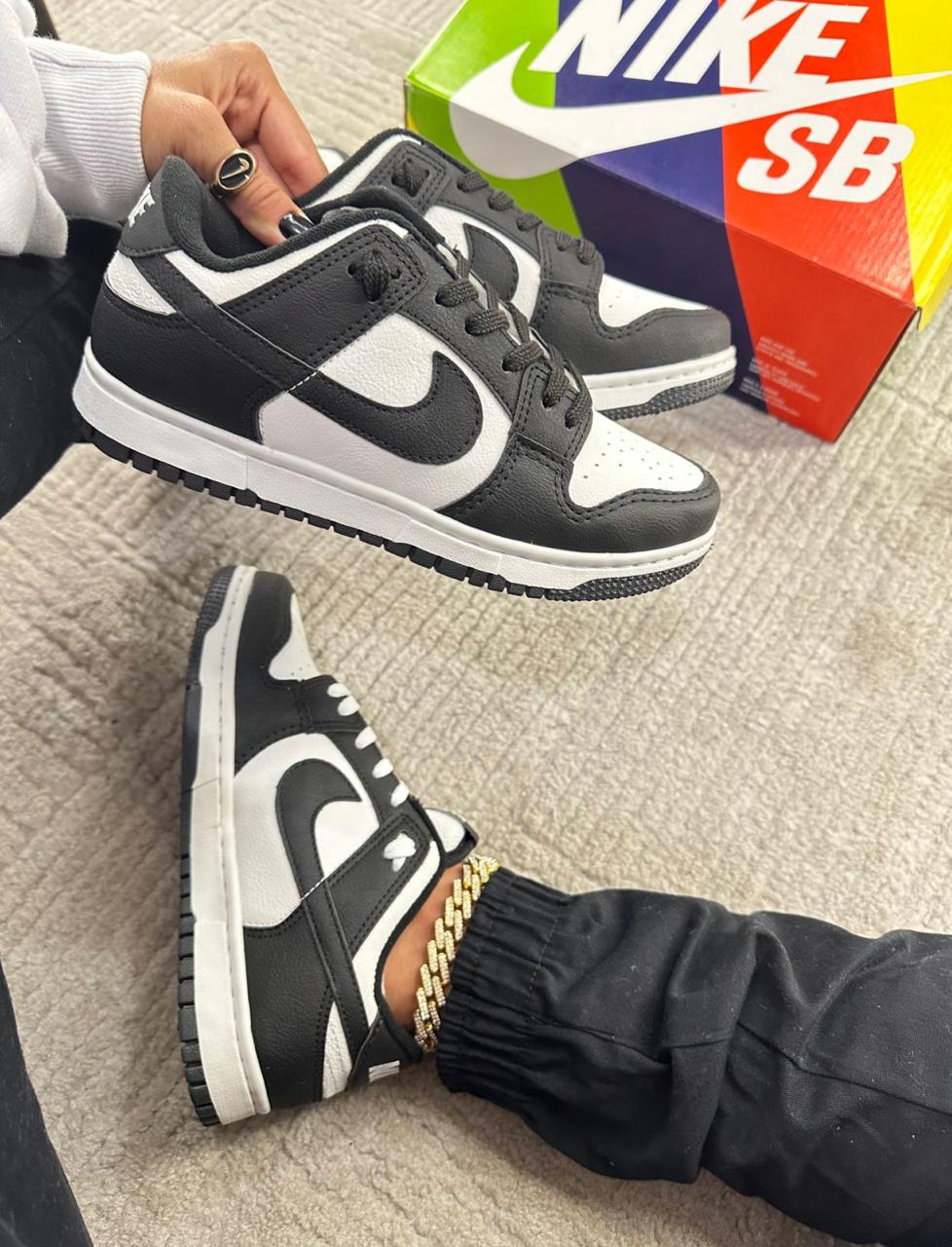 Tênis Nike Dunk Low